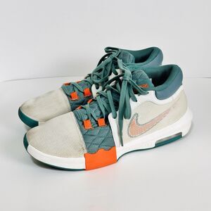 Nike Lebron Witness Sneakers VIII Mens Size 14 Sail Orange Basketball Athletic